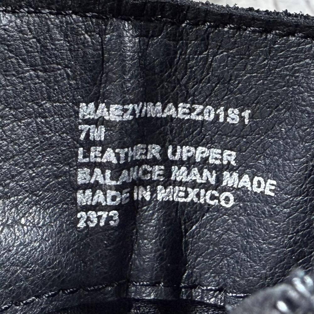 NIB Steve Madden Maezy 7M Black Leather Lug Sole Zip Ankle Boots Booties - Picture 10 of 12